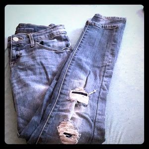 Ripped skinny jeans